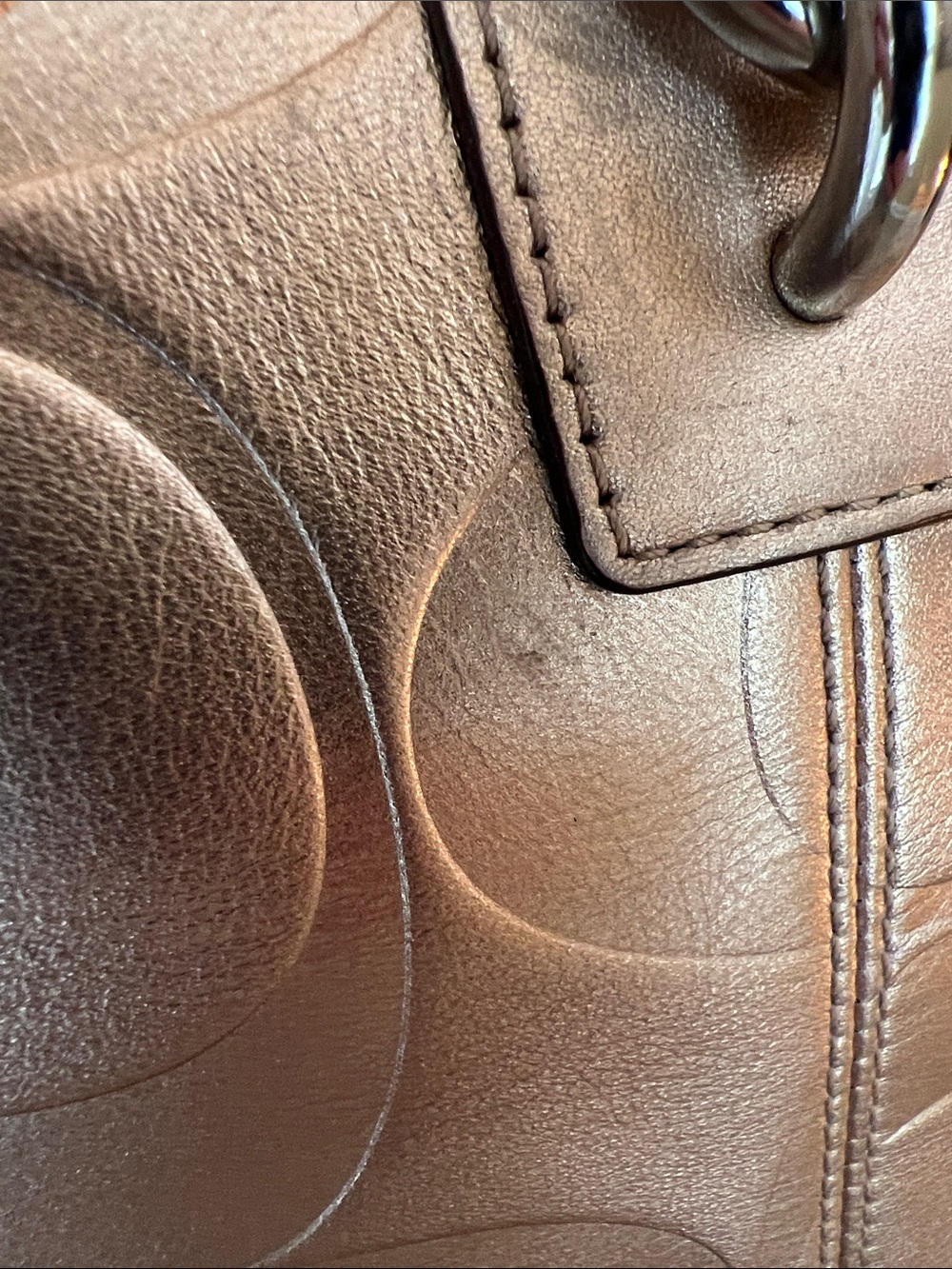 Coach Vintage Y2K East West Shoulder
Bag Metallic Rose Gold Signature Tote - Picture 5 of 17